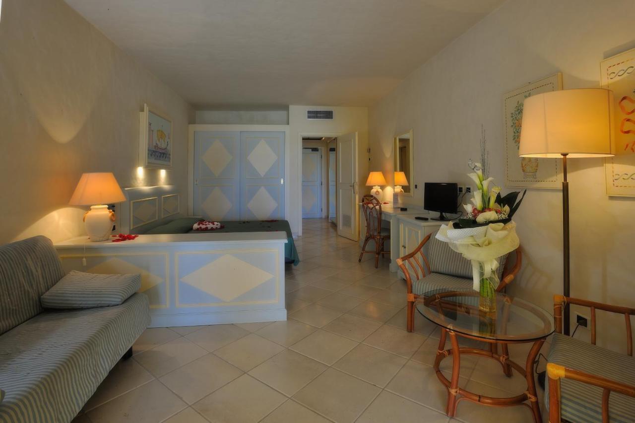 Argonauti Greenblu Resort مارينا دي بيستيتشي الغرفة الصورة