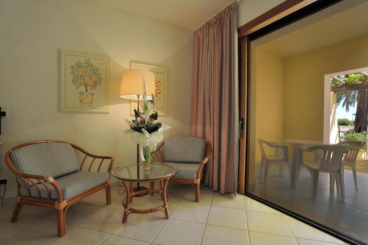 Argonauti Greenblu Resort مارينا دي بيستيتشي الغرفة الصورة