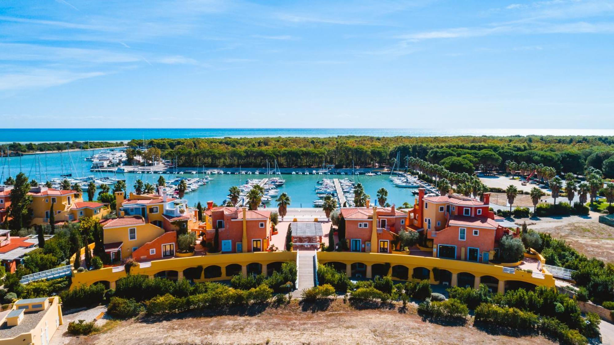 Argonauti Greenblu Resort مارينا دي بيستيتشي المظهر الخارجي الصورة
